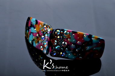 法國醋酸板材發(fā)夾 貴氣盤發(fā)，演繹優(yōu)雅風(fēng)尚